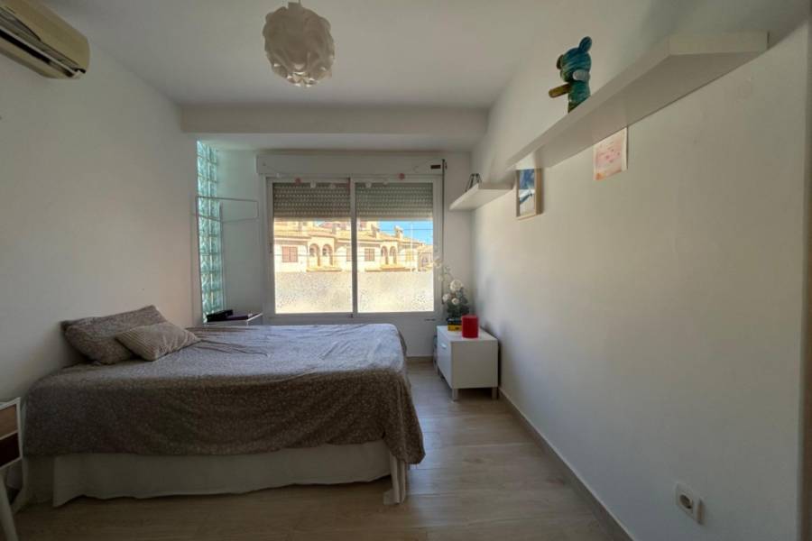 Reventa - Villa  - Torrevieja - Los Frutales