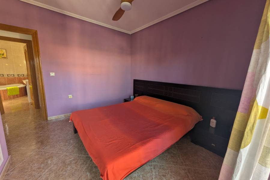 Alquiler - Casa - Torrevieja - Urbanización Los Balcones