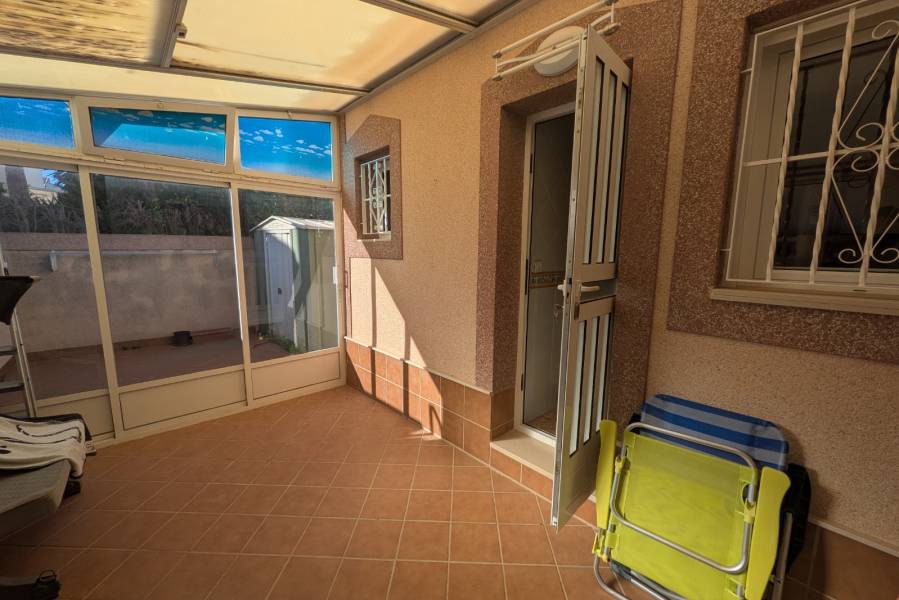 Alquiler - Casa - Torrevieja - Urbanización Los Balcones