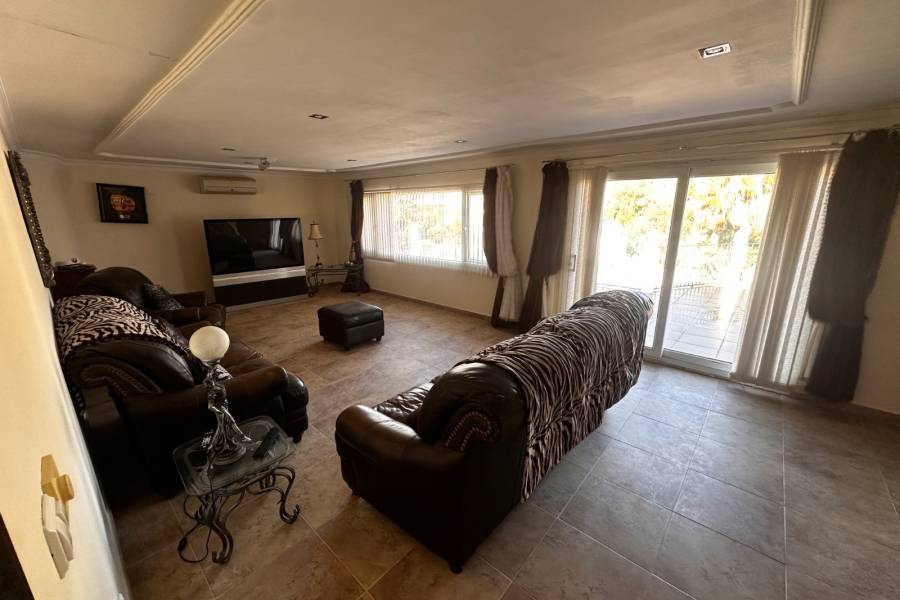 Occasion - Villa - Crevillente - San Cayetano