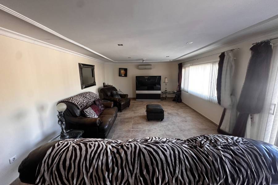 Occasion - Villa - Crevillente - San Cayetano