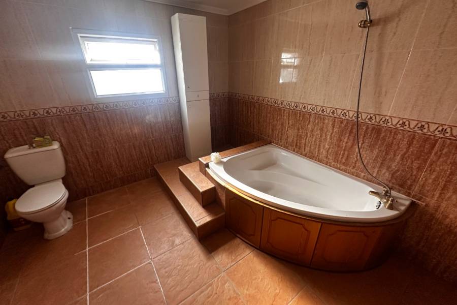 Occasion - Villa - Crevillente - San Cayetano