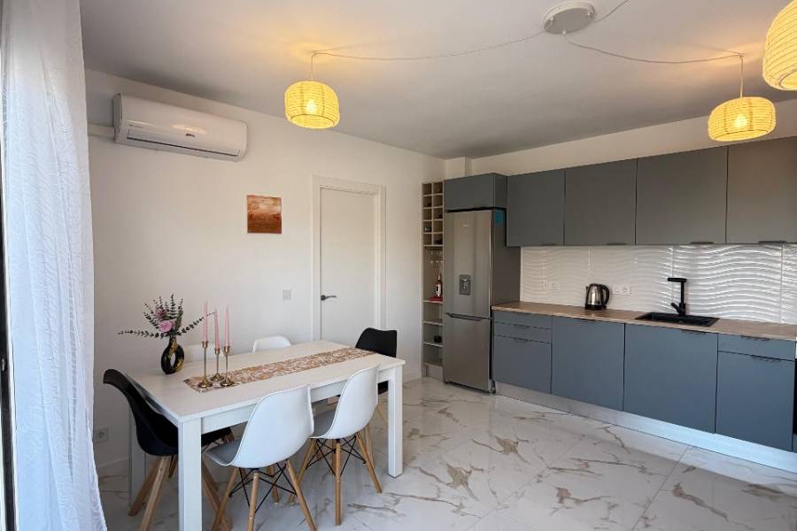 Reventa - Apartamento - La Mata - PLAYA