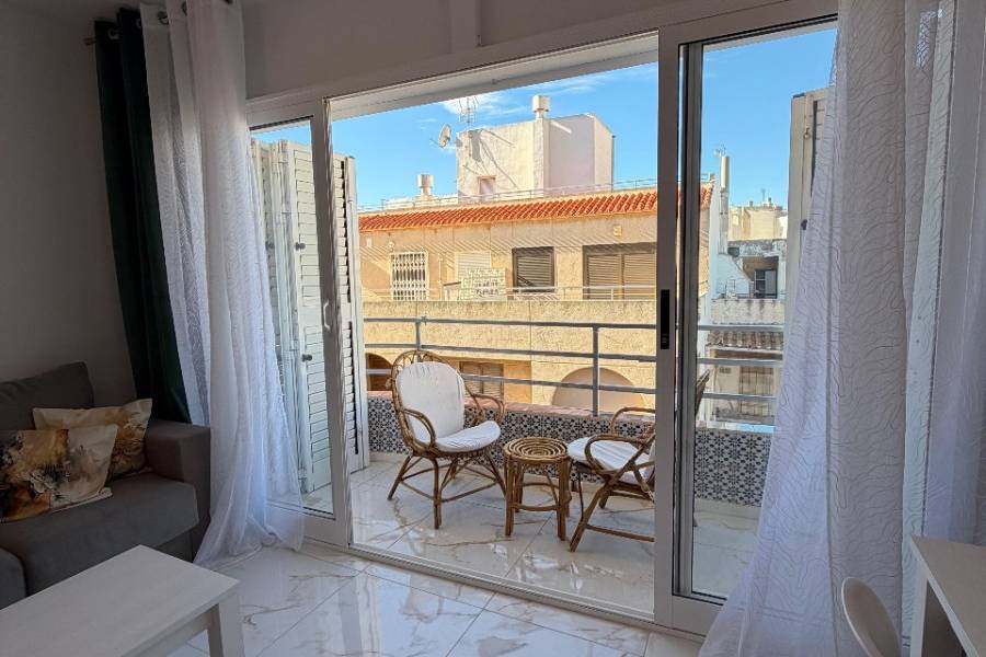 Reventa - Apartamento - La Mata - PLAYA