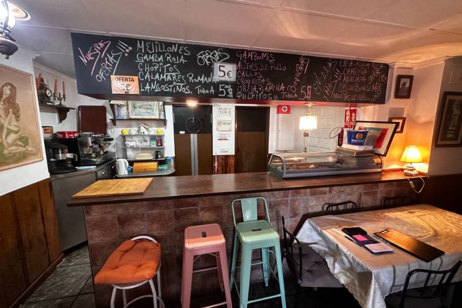 Reventa - Locales Comerciales  - Torrevieja - Torrevieja*