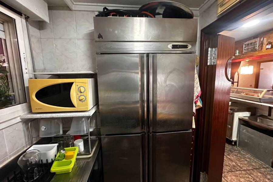 Reventa - Locales Comerciales  - Torrevieja - Torrevieja*