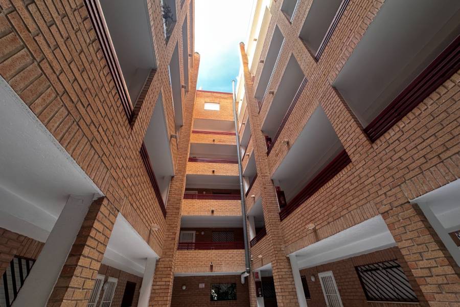 Reventa - Locales Comerciales  - Torrevieja - Torrevieja*