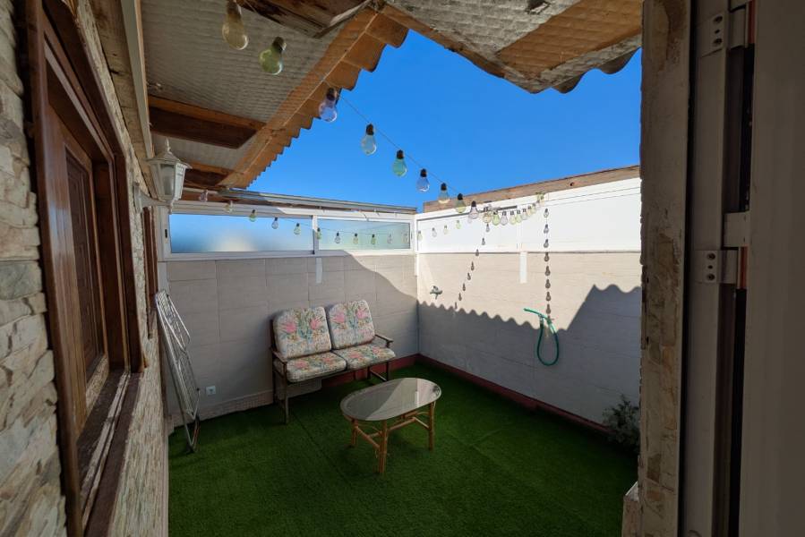 Resale - Apartament - Torrevieja - Torrevieja*