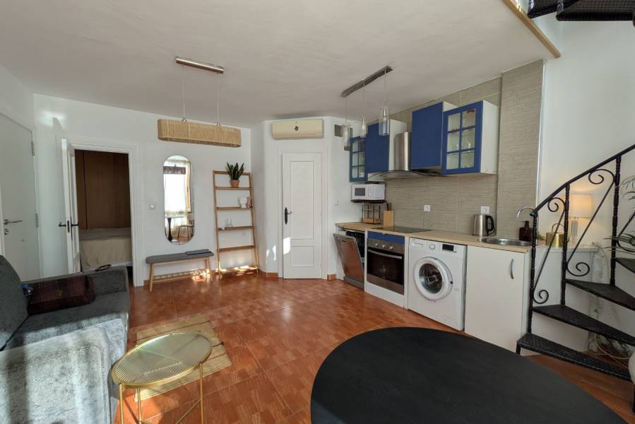 Resale - Apartament - Torrevieja - Torrevieja*