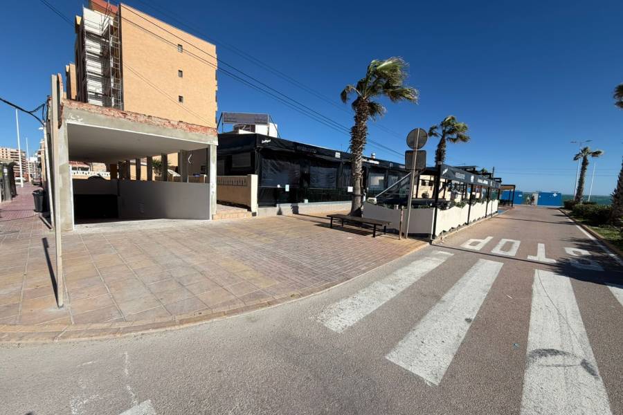 Reventa - Garaje - La Mata - Pueblo/ PLAYA