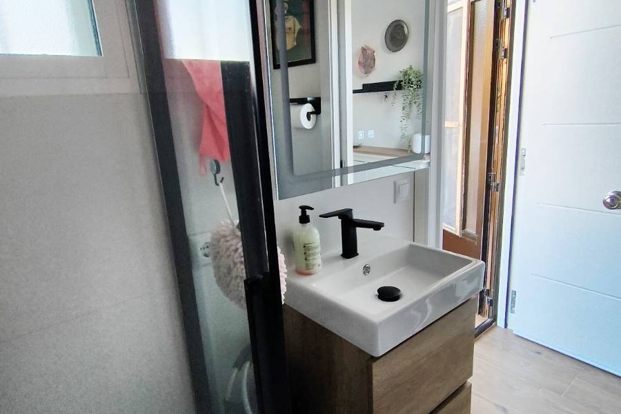 Reventa - Estudio - La Mata - Pueblo/ PLAYA