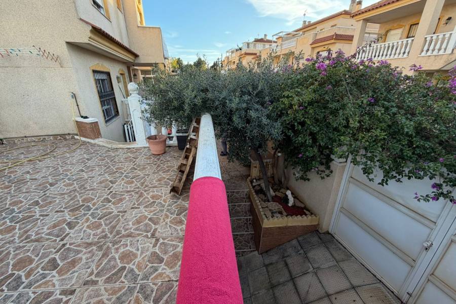 Reventa - Chalet - Guardamar - Urbanizaciones /PLAYA