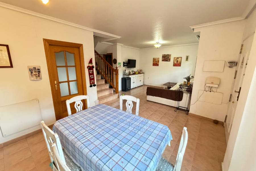 Reventa - Chalet - Guardamar - Urbanizaciones /PLAYA