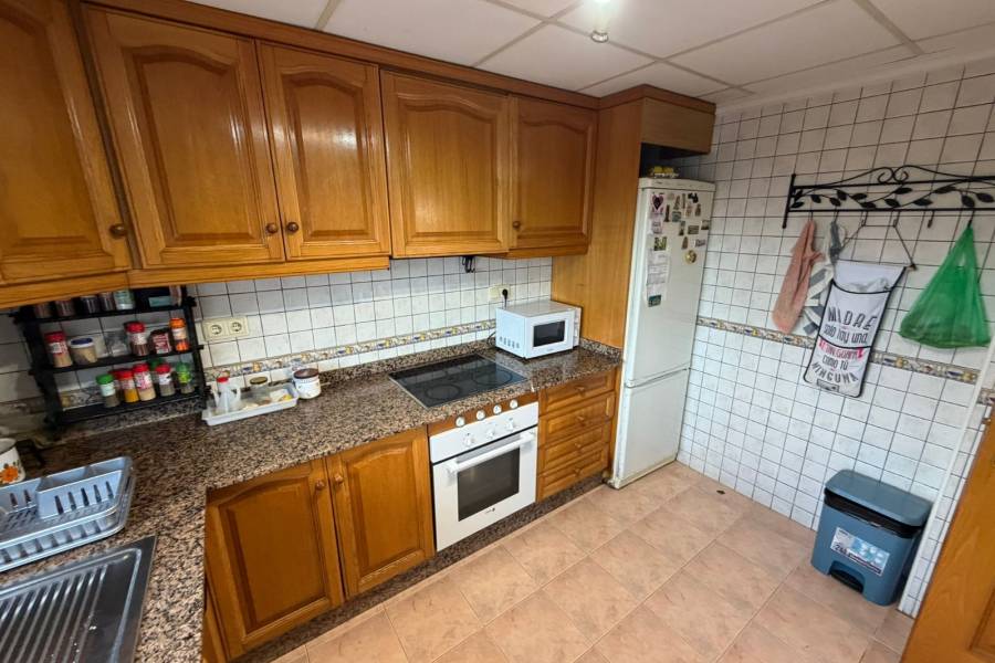 Reventa - Chalet - Guardamar - Urbanizaciones /PLAYA