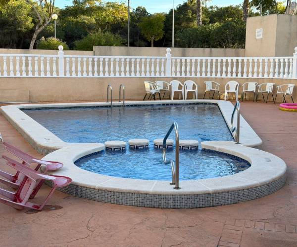 Chalet - Reventa - Guardamar - Urbanizaciones /PLAYA