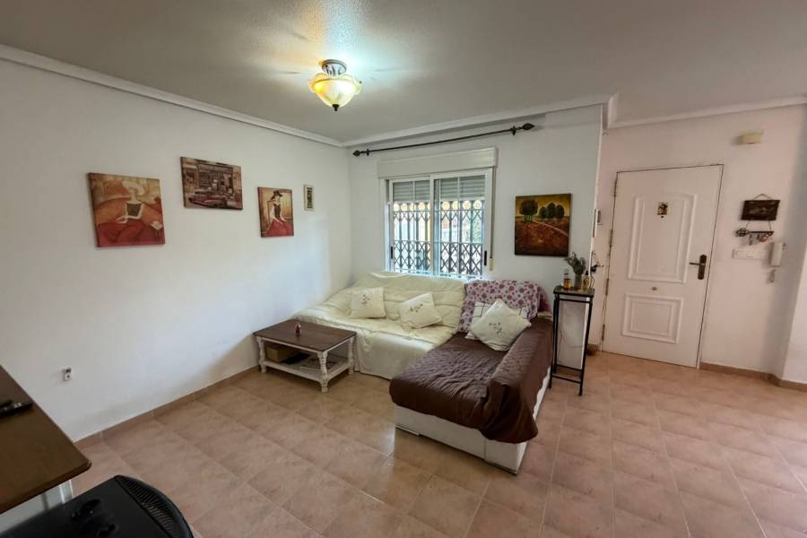 Reventa - Chalet - Guardamar - Urbanizaciones /PLAYA