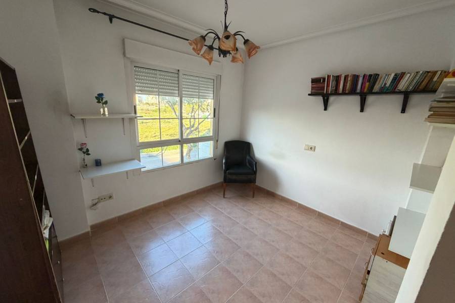 Reventa - Chalet - Guardamar - Urbanizaciones /PLAYA