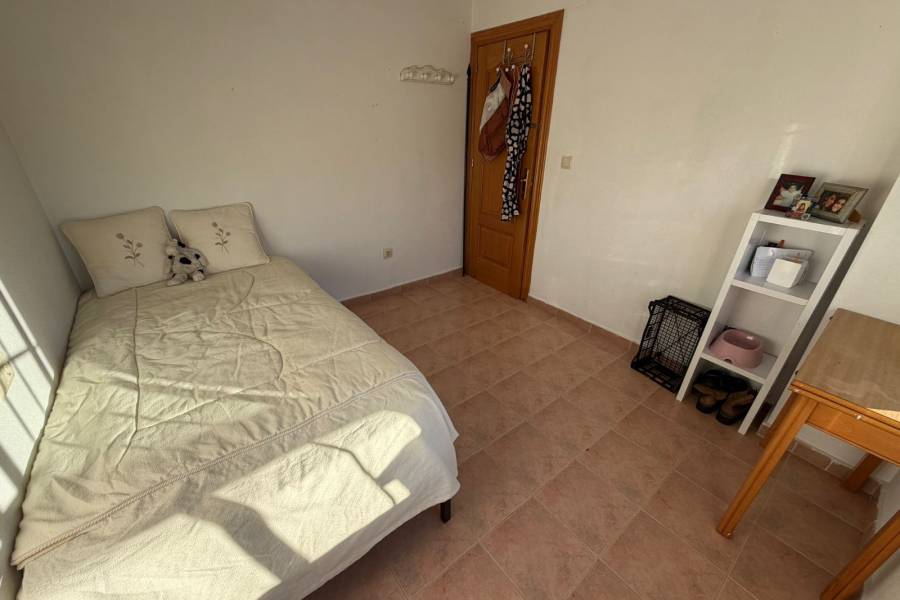 Reventa - Chalet - Guardamar - Urbanizaciones /PLAYA