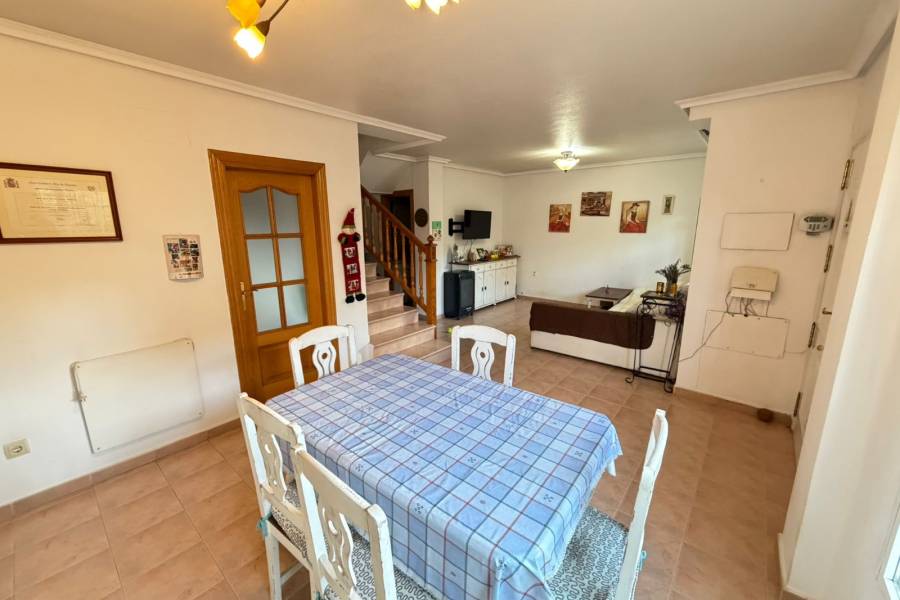 Reventa - Chalet - Guardamar - Urbanizaciones /PLAYA