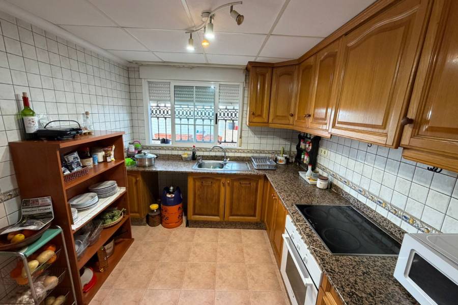 Reventa - Chalet - Guardamar - Urbanizaciones /PLAYA