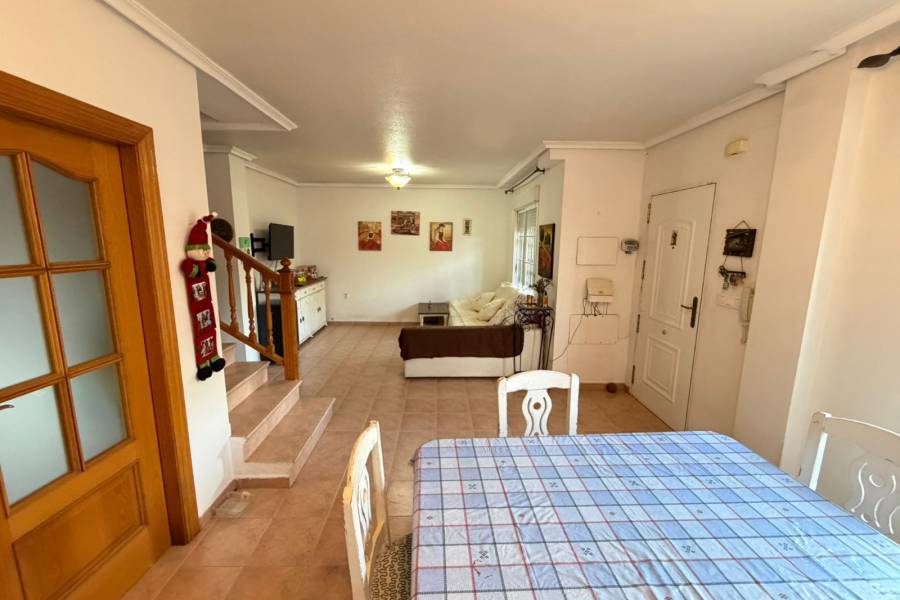 Reventa - Chalet - Guardamar - Urbanizaciones /PLAYA