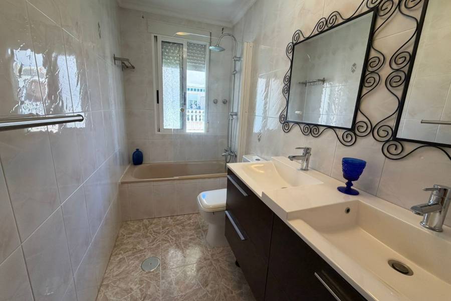 Reventa - ÁTICO - La Mata - Centro/PLAYA