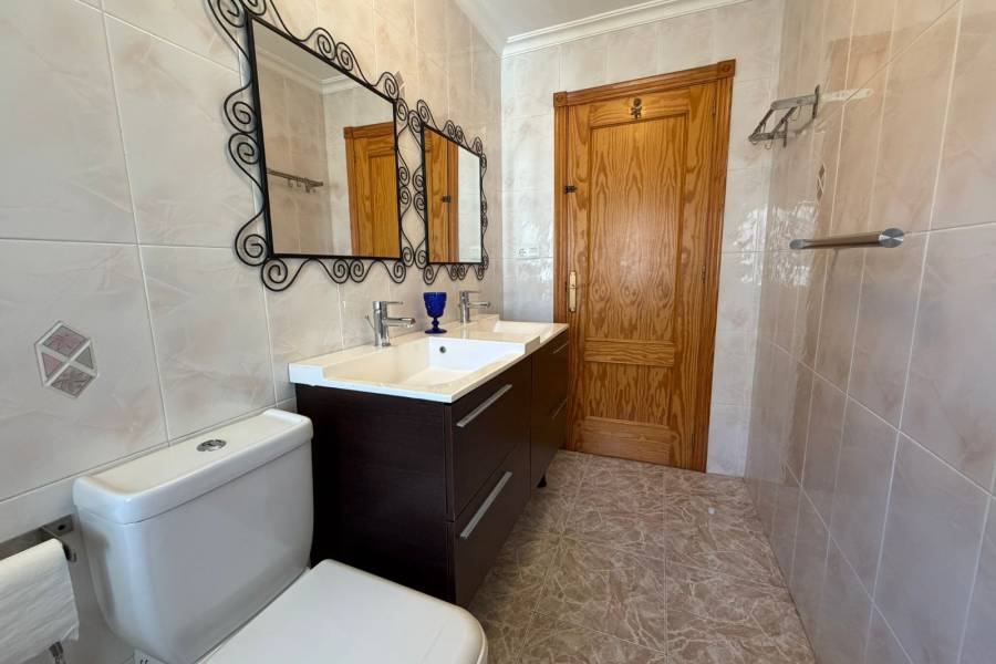 Reventa - ÁTICO - La Mata - Centro/PLAYA