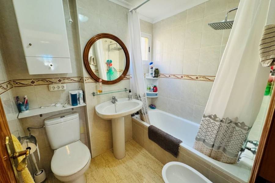 Reventa - Casa - Torrevieja - La Mata