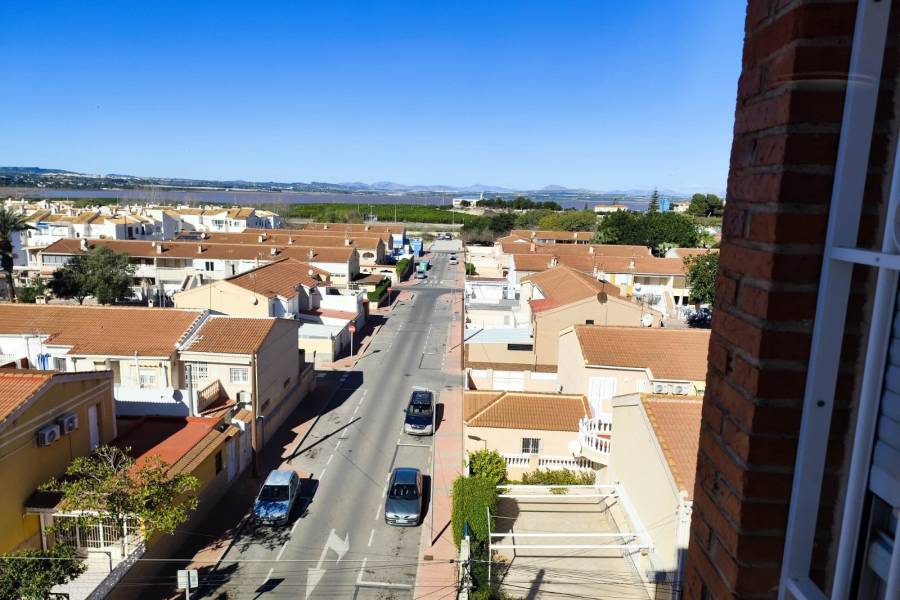 Alquiler larga duración  - ÁTICO - Torrevieja - Playa del cura