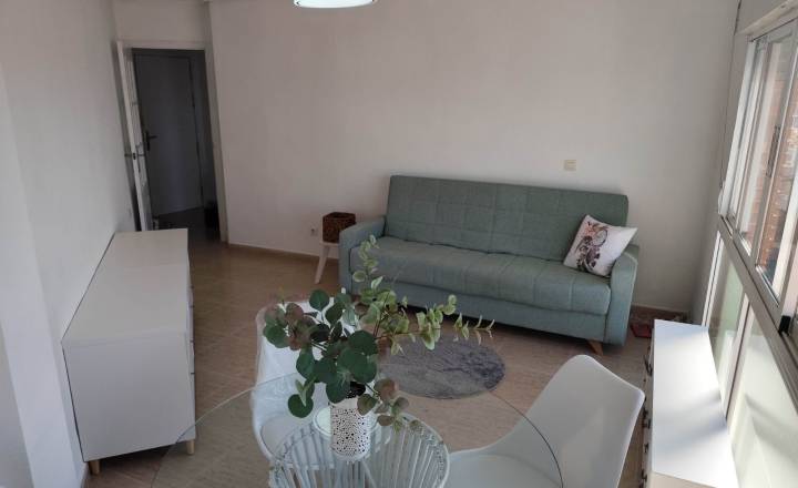 ÁTICO - Alquiler larga duración  - Torrevieja - Playa del cura