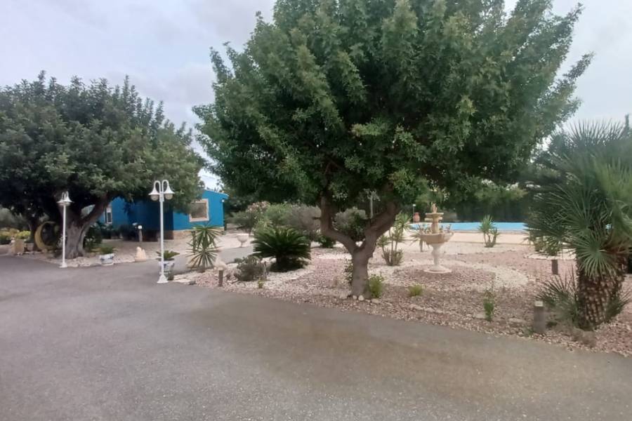 Återförsäljning - Hus på landet - Matola - Algoda-Matola-Llano de San José