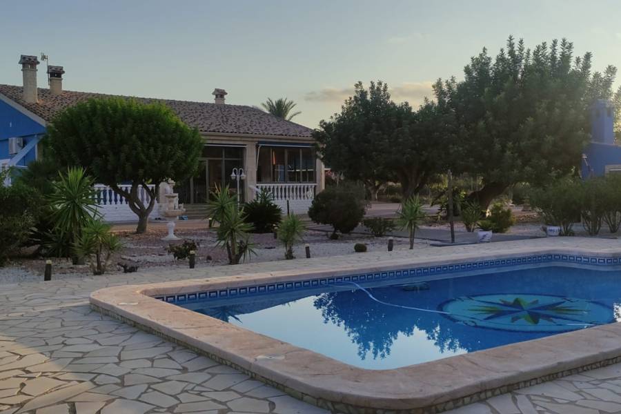 Återförsäljning - Hus på landet - Matola - Algoda-Matola-Llano de San José