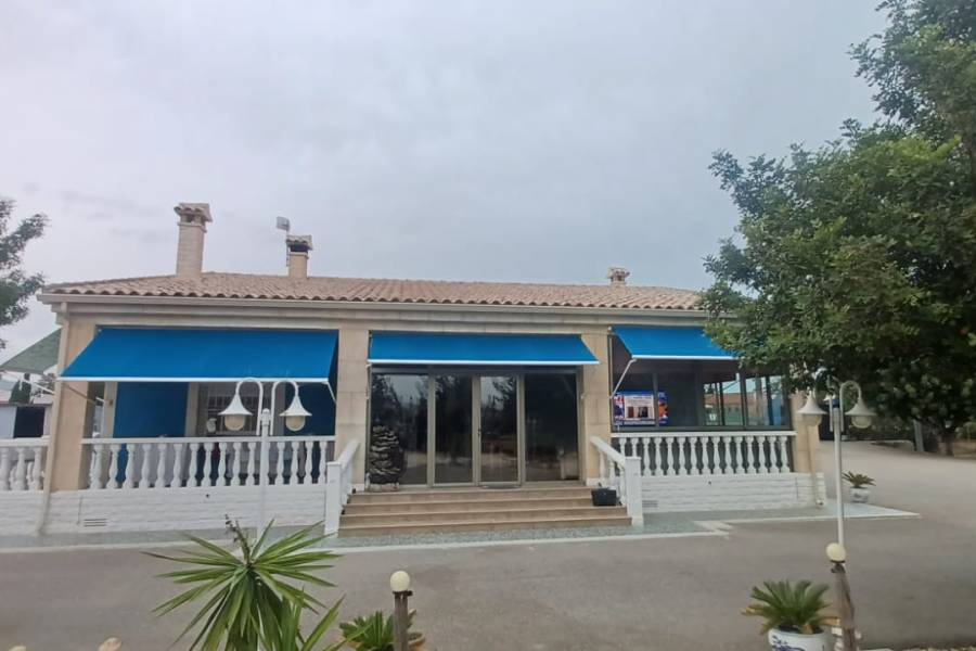 Återförsäljning - Hus på landet - Matola - Algoda-Matola-Llano de San José