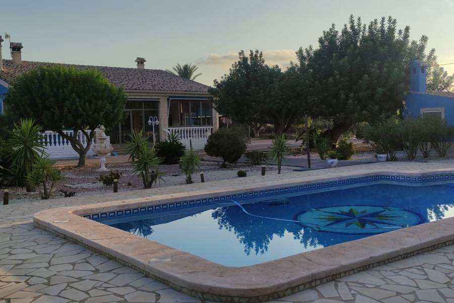 Återförsäljning - Hus på landet - Matola - Algoda-Matola-Llano de San José