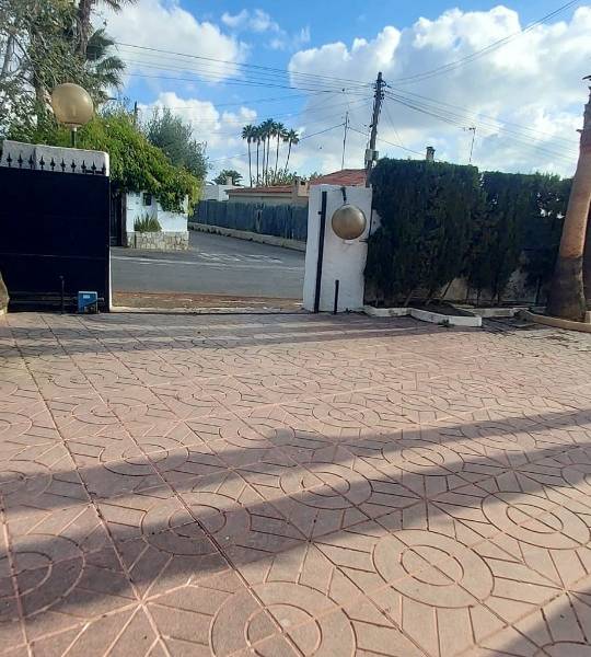 Reventa - Chalet - Elche - Peña las Aguilas