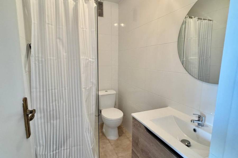 Reventa - Apartamento - Torrevieja - La Mata pueblo