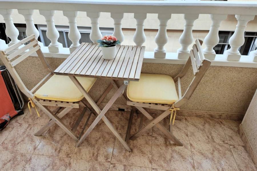 Reventa - Apartamento - Torrevieja - Playa del Cura