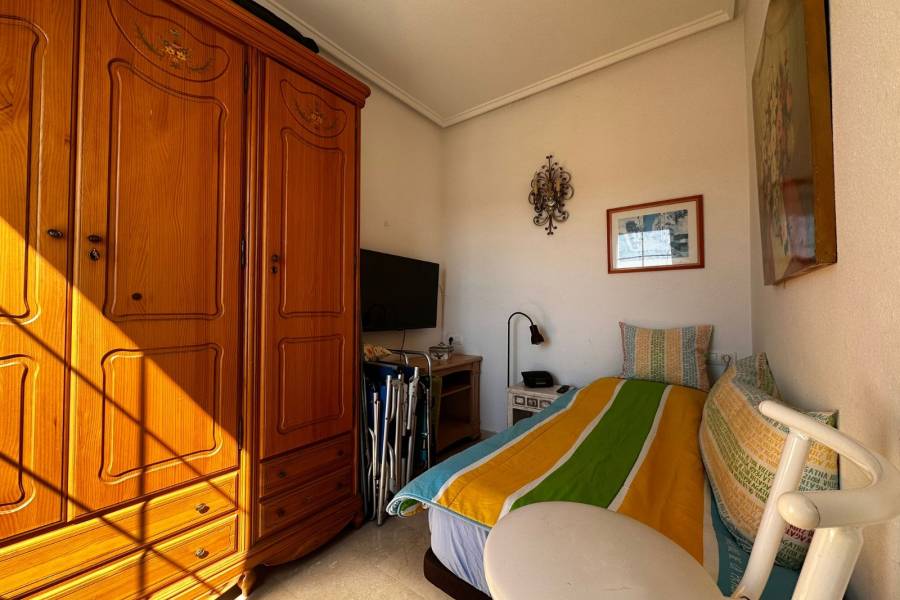 Kurzzeitmiete - Wohnung - La Marina - urbanizaciones/ playa 