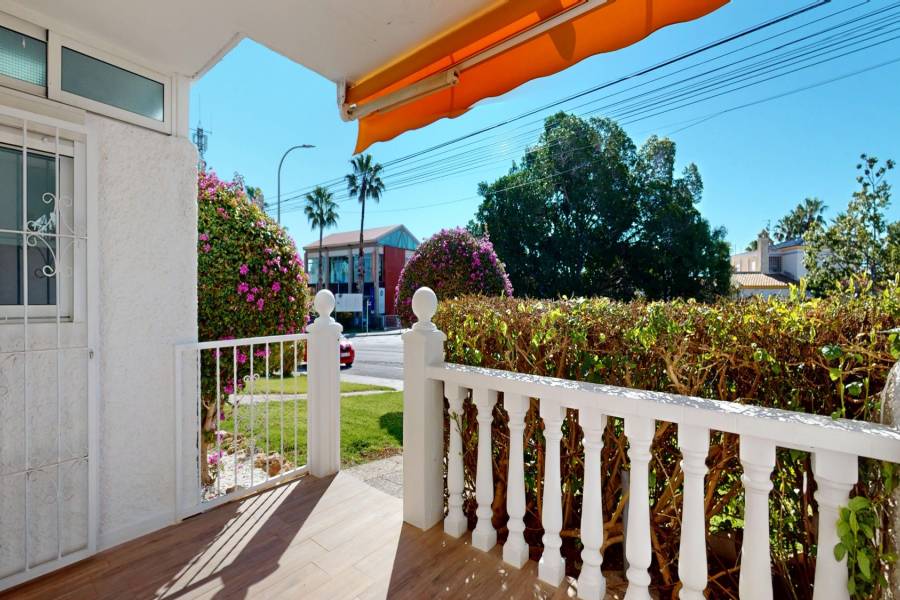 Återförsäljning - Radhus-Bungalow - ORIHUELA COSTA - VILLA MARTÍN 