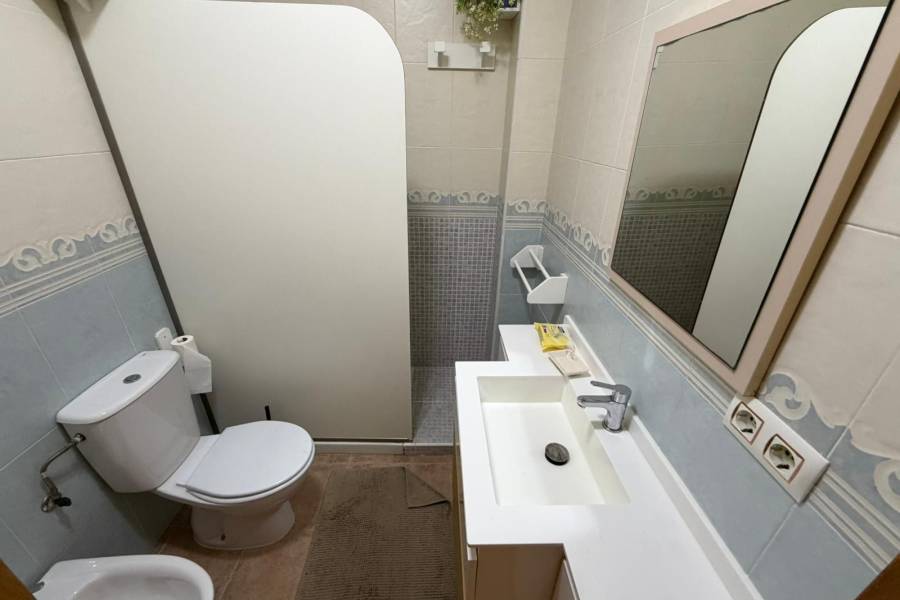 Reventa - Apartamento - Torrevieja - La Mata