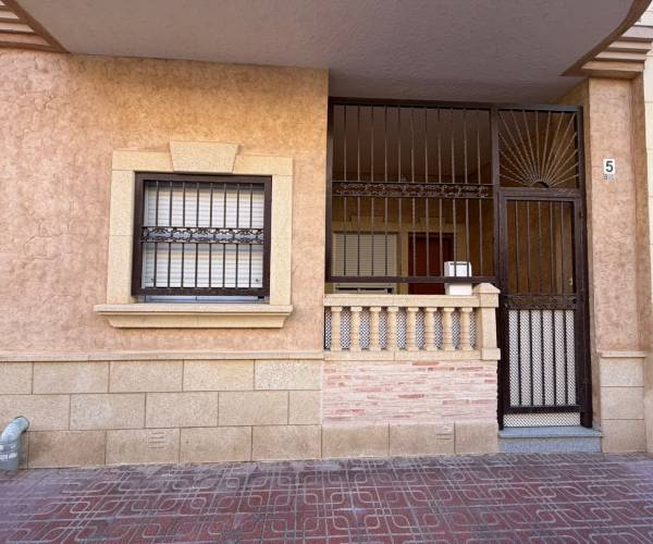 Apartamento - Reventa - Torrevieja - La Mata