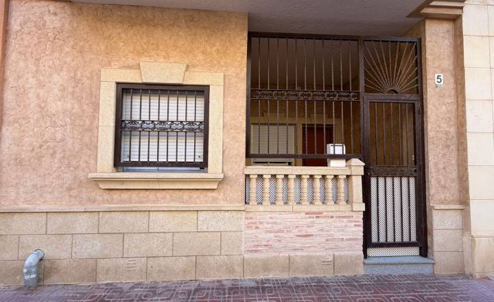 Apartamento - Reventa - Torrevieja - La Mata
