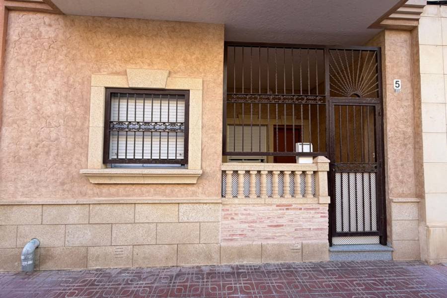 Reventa - Apartamento - Torrevieja - La Mata