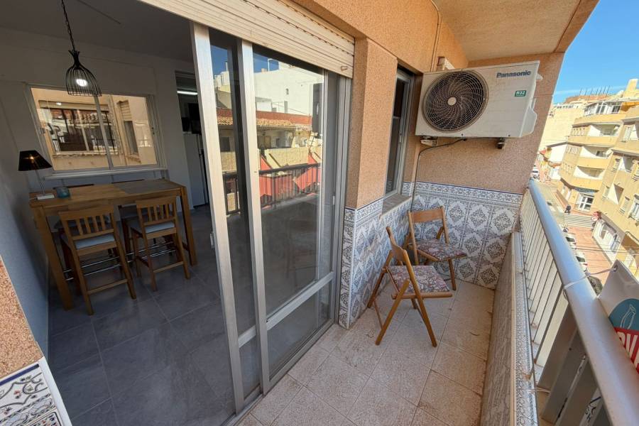 Reventa - Apartamento - Torrevieja - La Mata