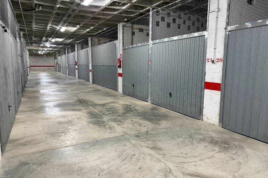 Reventa - Garaje - Torrevieja - La Mata