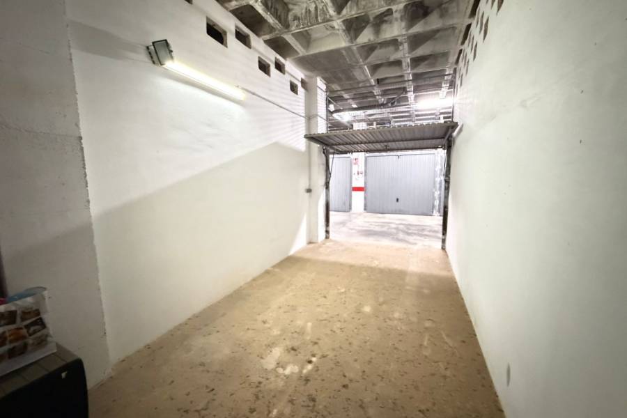 Reventa - Garaje - Torrevieja - La Mata