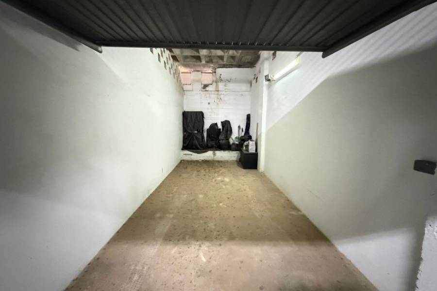 Reventa - Garaje - Torrevieja - La Mata