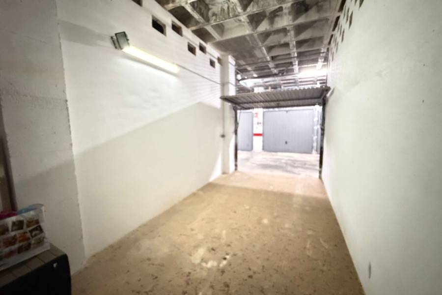 Reventa - Garaje - Torrevieja - La Mata