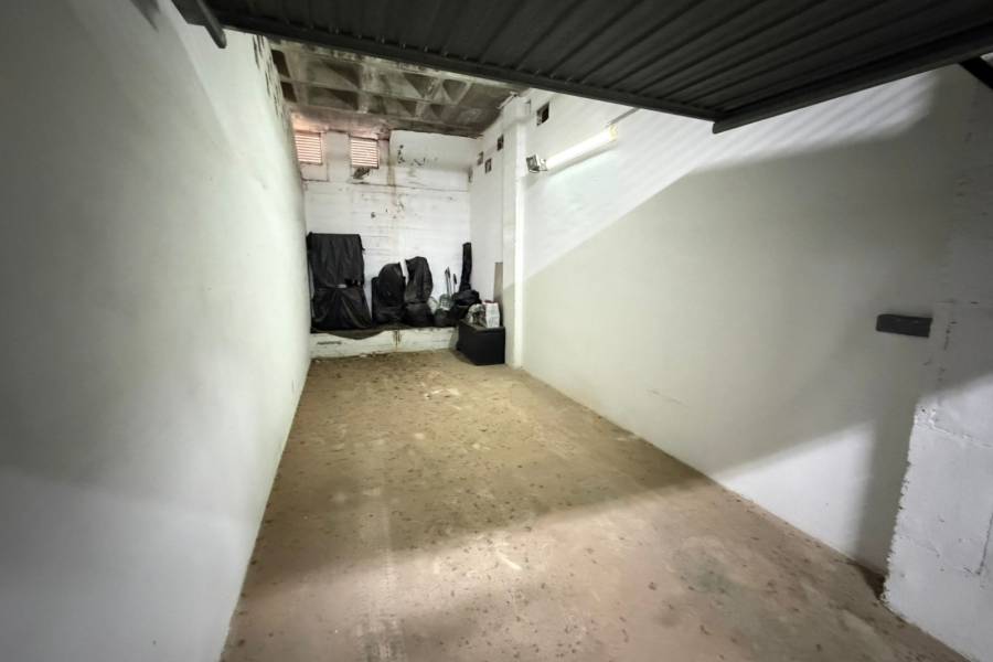 Reventa - Garaje - Torrevieja - La Mata