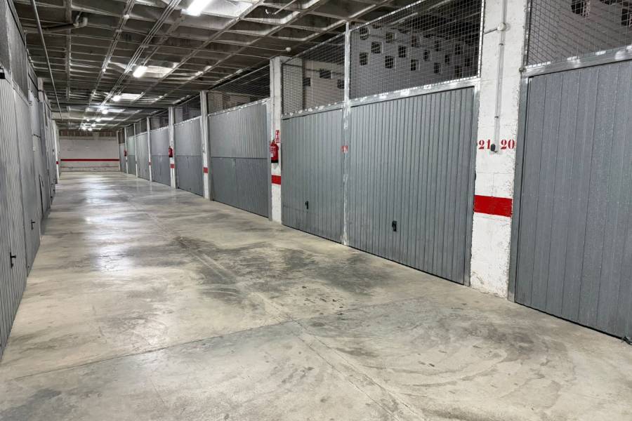 Reventa - Garaje - Torrevieja - La Mata